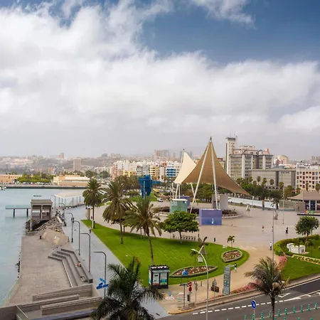 In Palmas Near Canteras *
